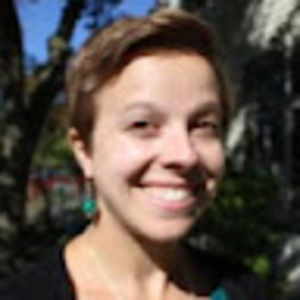 Meet your Posher, Lara